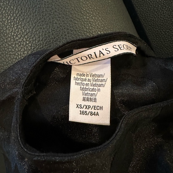 📍Victorias Secret XS Satin Polka Dot Crop - Picture 4 of 5